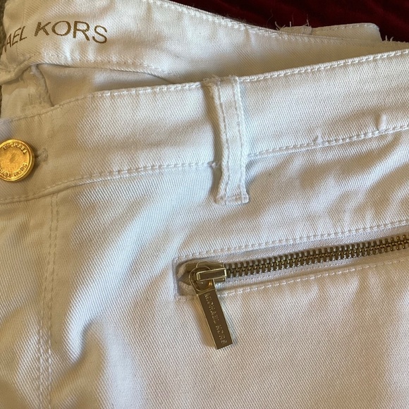 Michael Kors Skinny Jeans, White, Size 8, Gold hardware, zippered legs - Picture 4 of 8